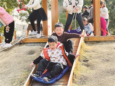 自主游戲，展現別樣風景1.jpg